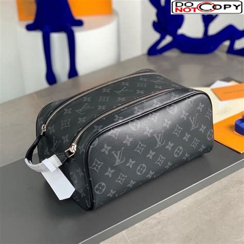 louis vuitton dopp kit poche toilette|louis dopp kit toilet bag.